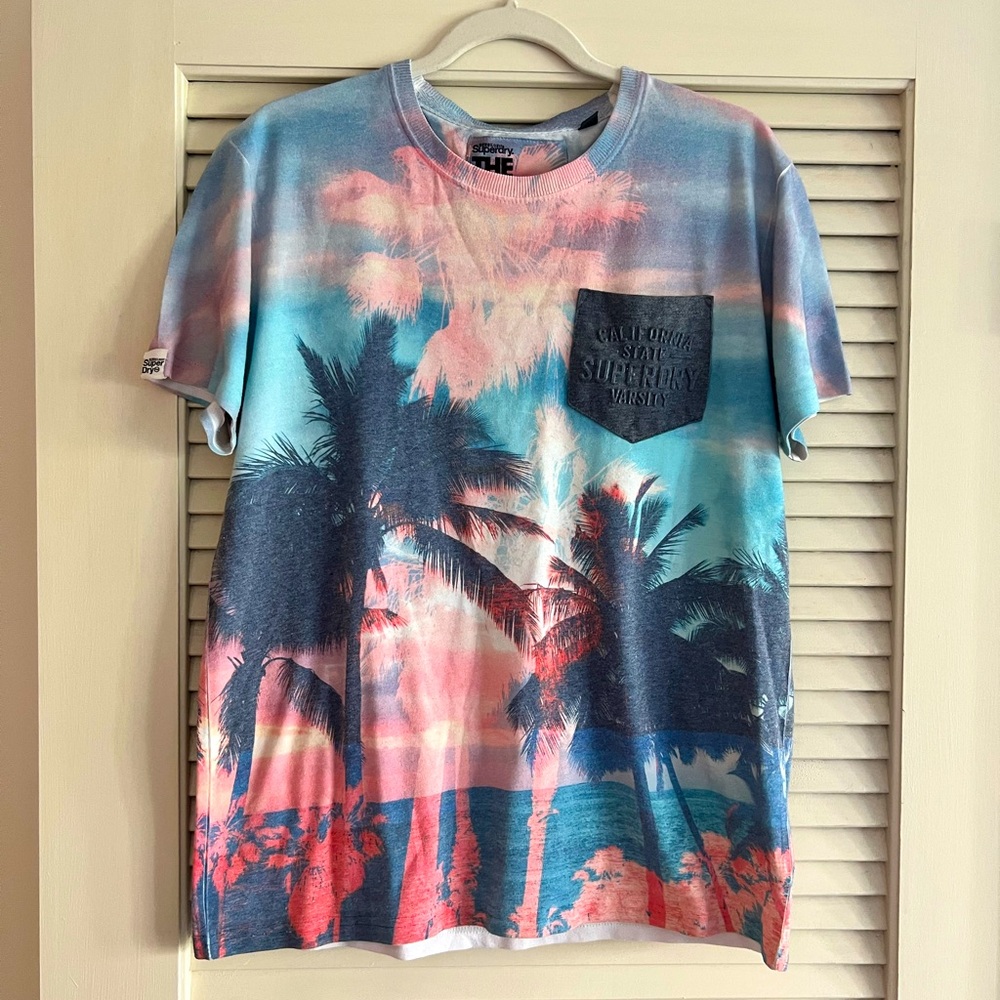SUPERDRY t-shirt pink and palm trees.
